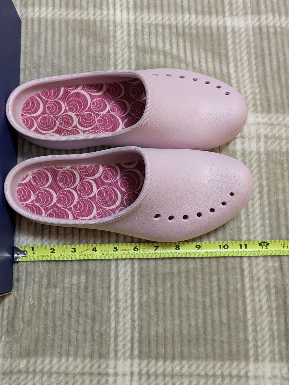 CROCS Women's Tully Slip-On Clog/Mules - Light Pink